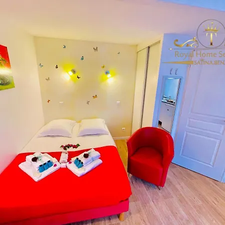 La Petite Maison Dans La Croix Rousse *